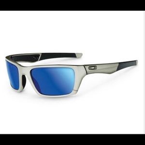 Oakley Jury sunglasses